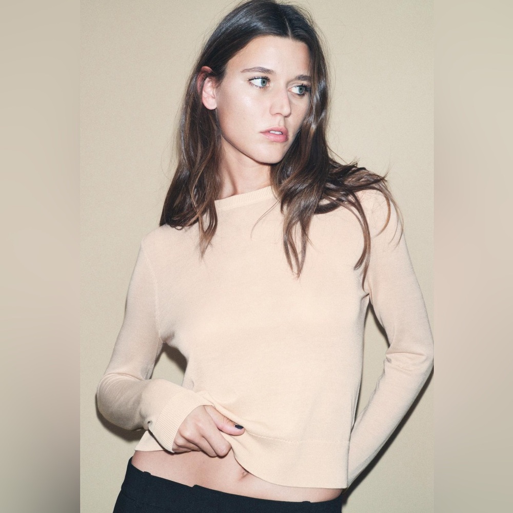 Zara Beige Plain Knit Sweater | size medium